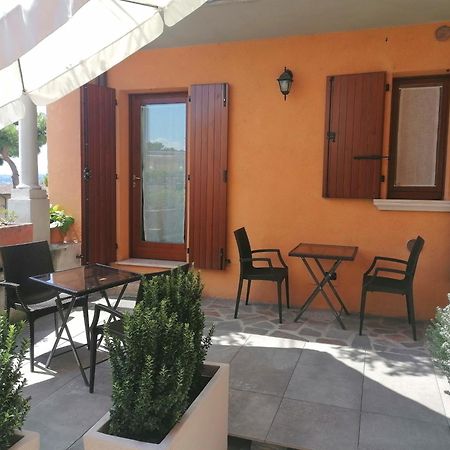 B&B Agora' Gardone Riviera Bagian luar foto