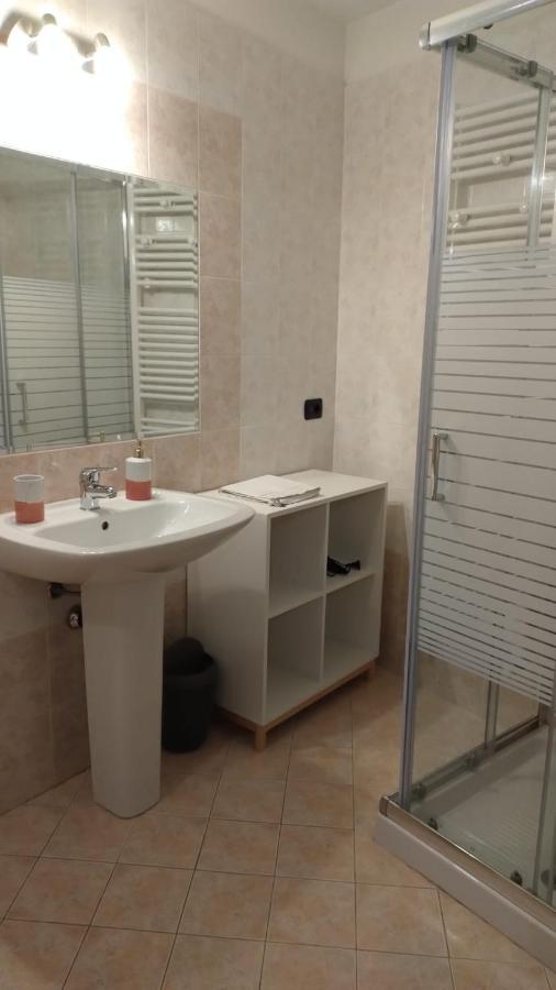B&B Agora' Gardone Riviera Bagian luar foto